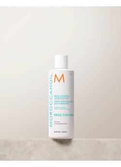 Кондиціонер контроль пухнастості Moroccanoil Frizz Control Conditioner 250 ml Кондиціонер контроль пухнастості Moroccanoil Frizz Control Conditioner 250 ml